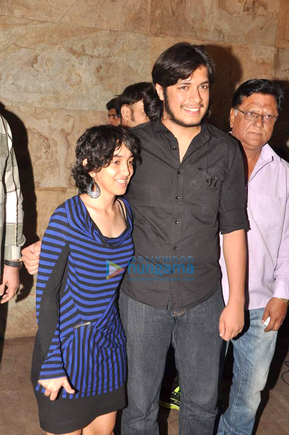 aamir juhi watch qsqt on its 25th anniversary 24