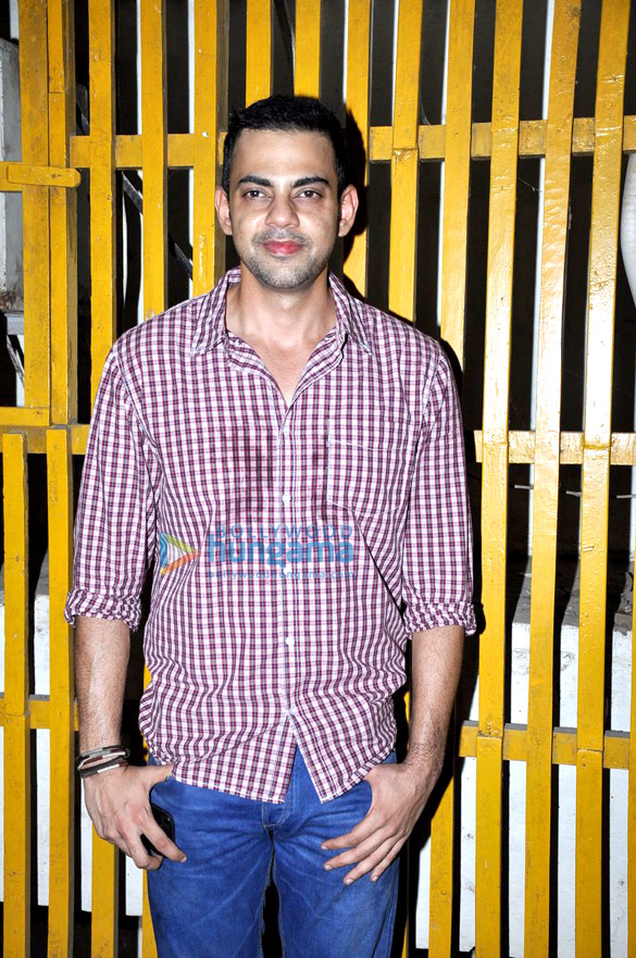 abhay preeti desai at the screening of bombay talkies 11