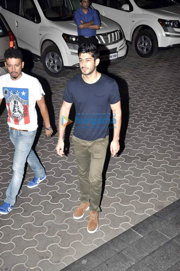 anil kapoors screening of shootout at wadala for his family 14