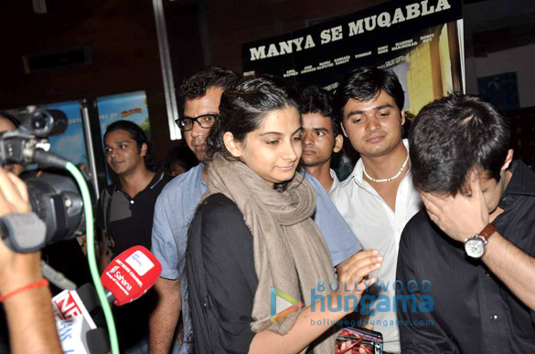 anil kapoors screening of shootout at wadala for his family 21