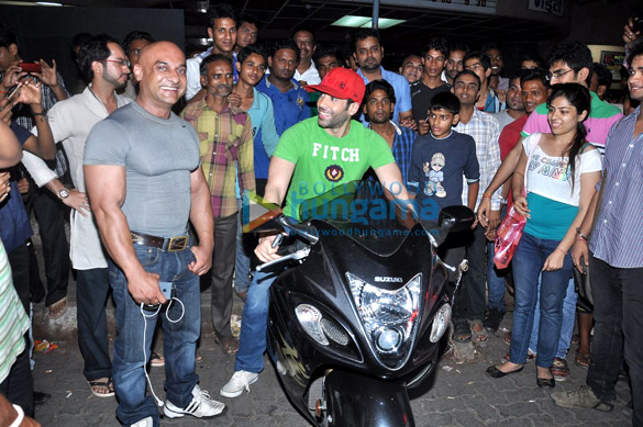 tusshar visits gaiety galaxy to promote shootout at wadala 4