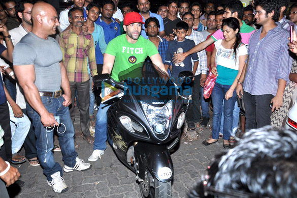 tusshar visits gaiety galaxy to promote shootout at wadala 5