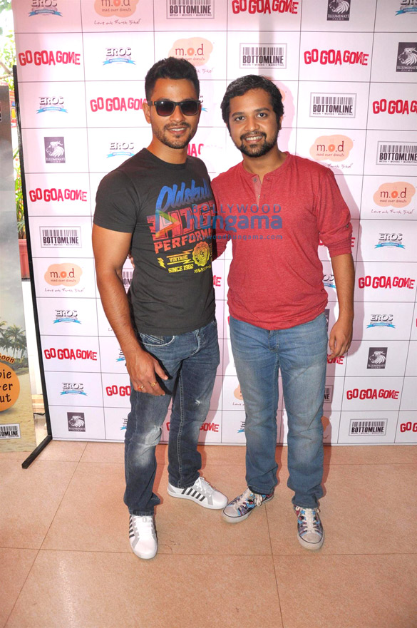 cast of go goa gone snapped visiting the mad over donuts store in bandra 6