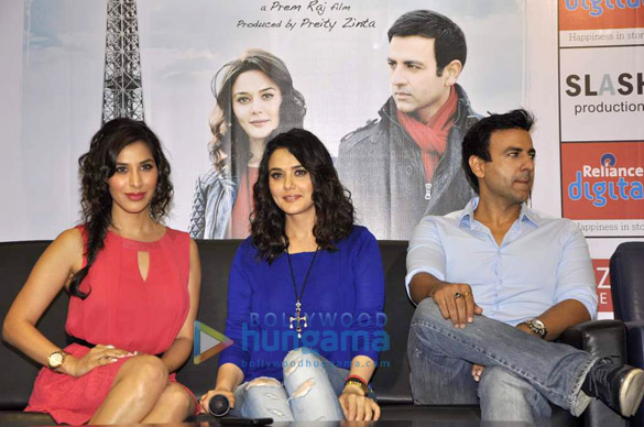 preity sophie promote ishkq in paris 3
