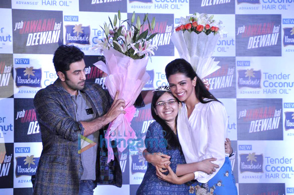 ranbir deepika at yeh jawaani hai deewani parachute event 3