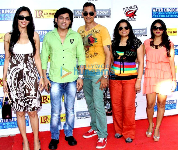 hrishita bhatt went with cast of film ziindagi 50 50 to promote at water kingdom 3