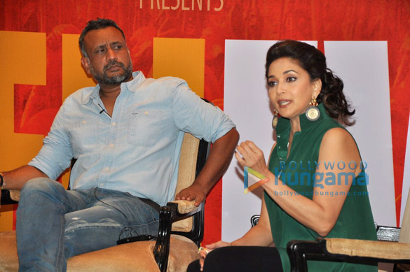 madhuri juhi anubhav at the launch of believe campaign for women 5