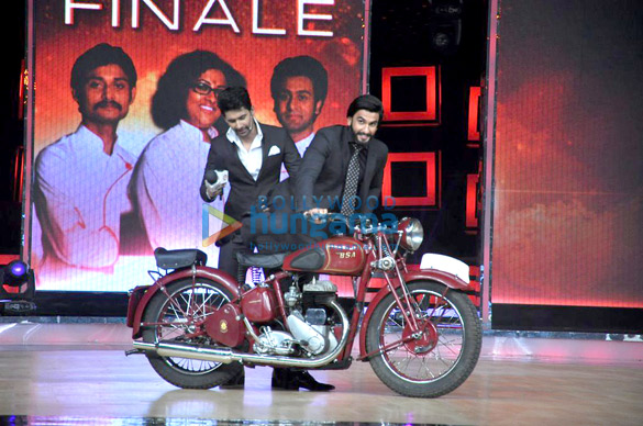 ranveer singh sonakshi at the grand finale of masterchef india 3 8