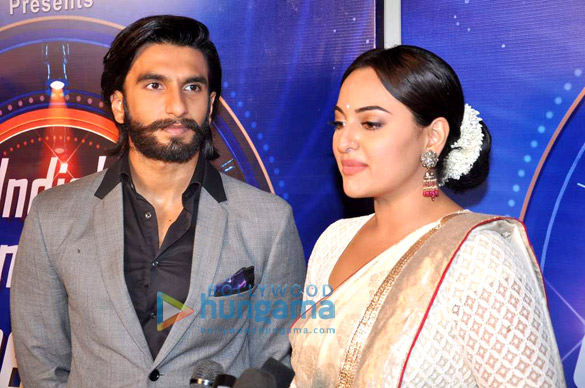 sonakshi ranveer promote lootera on indias dancing superstar 10