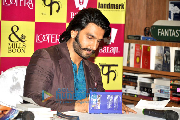ranveer and sonakshi launch lootera mills boons collectors series 8