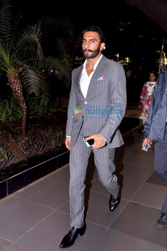 ranveer sonakshi return from dubai promotions of lootera 2