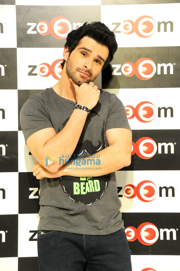 shruti haasan girish kumar visit zoom studio 4