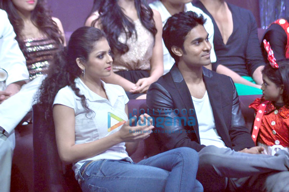 arjun rampal promotes d day on jhalak dikhhla jaa 6