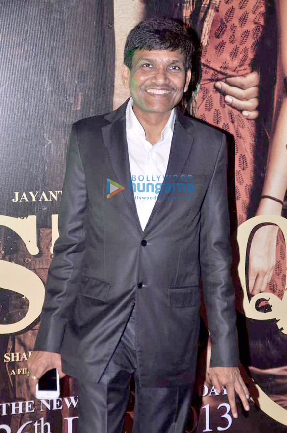 premiere of issaq 30