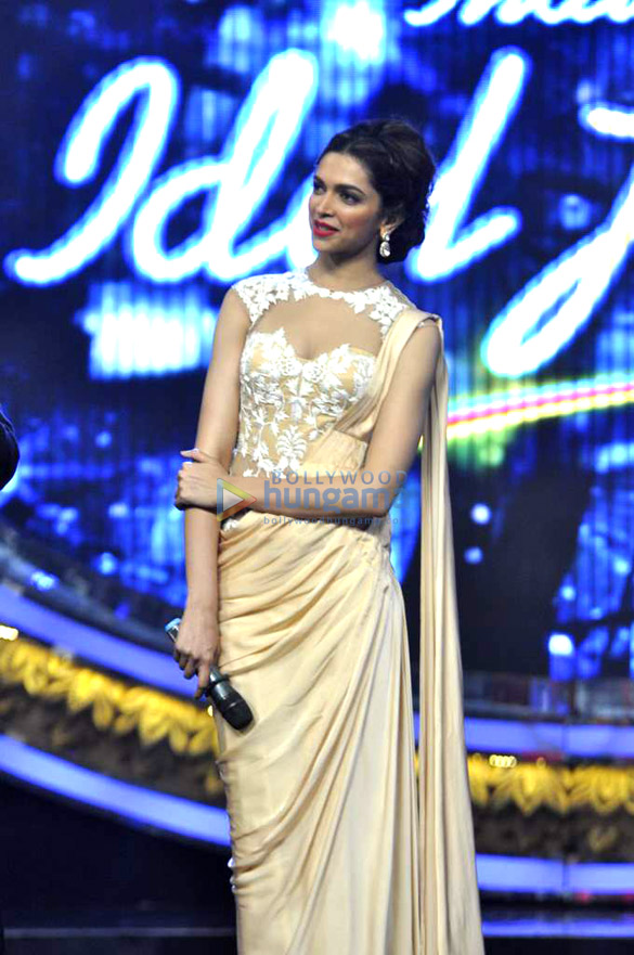 shahrukh deepika promote chennai express on indian idol junior 9