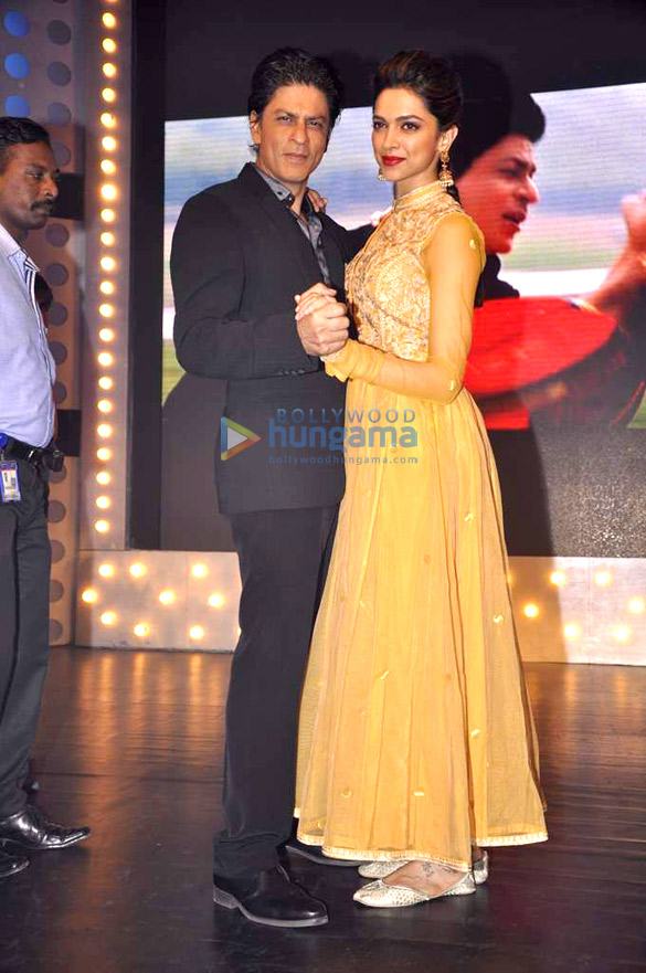shahrukh deepika promote chennai express on madhubala ek ishq ek junoon 8