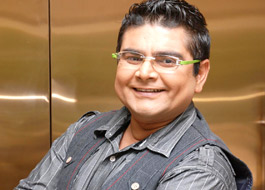 Vipul Shah signs Deven Bhojani to direct