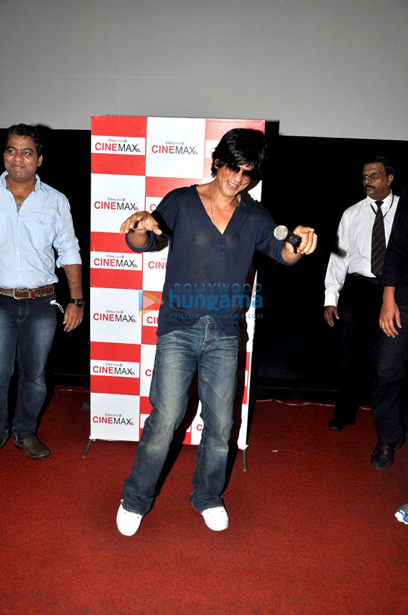 shahrukh rohit shetty promote chennai express at cinemax 4