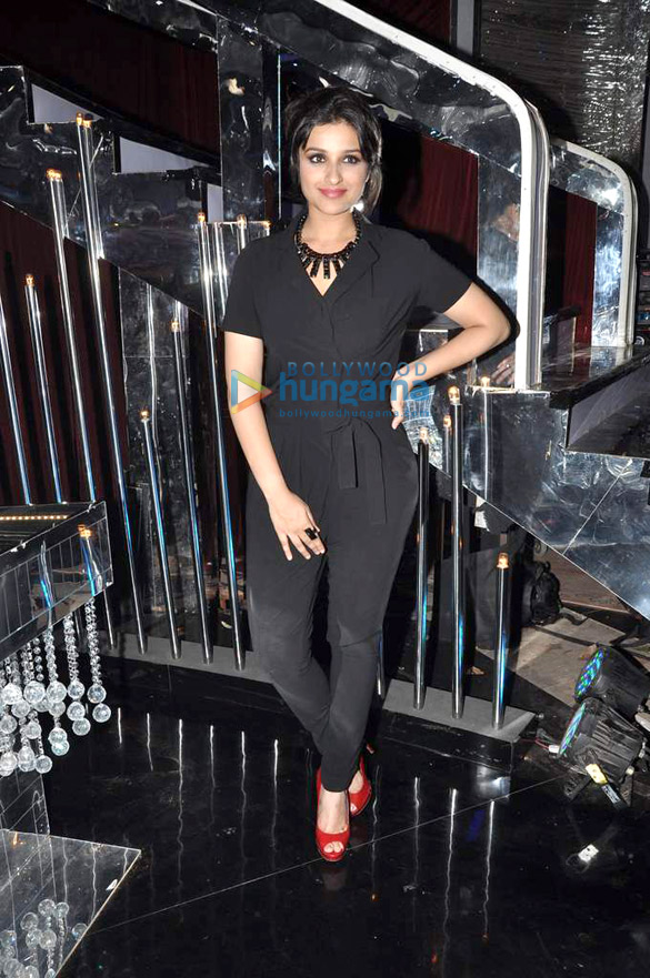 promotion of shuddh desi romance on jhalak dikhhla jaa 16