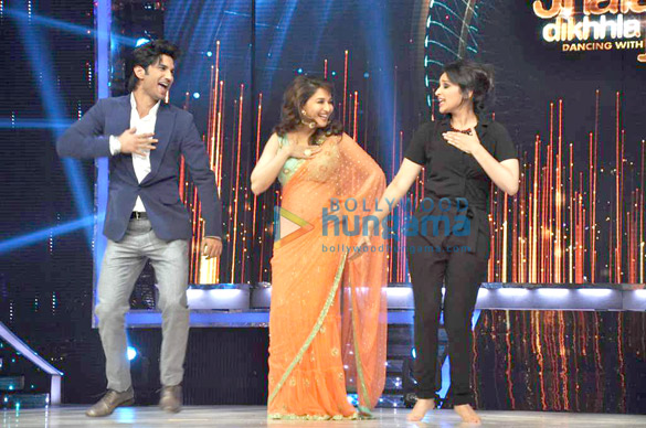 promotion of shuddh desi romance on jhalak dikhhla jaa 2