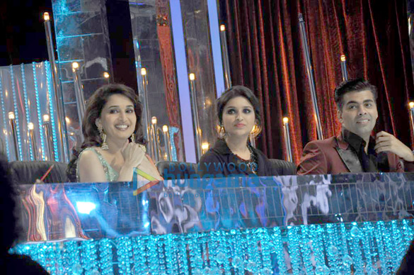 promotion of shuddh desi romance on jhalak dikhhla jaa 10