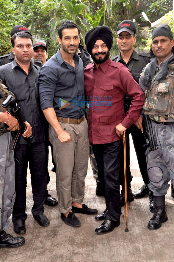 john abraham promotes madras cafe 4
