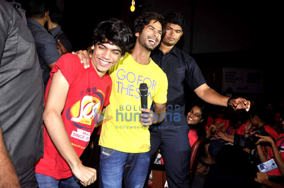 shahid kapoor at sophia colleges kaleidoscope 2013 festival 13