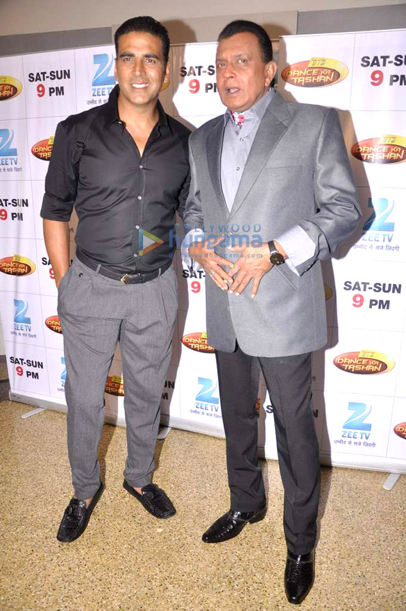 akshay promotes boss on the sets of dance ka tashan 8