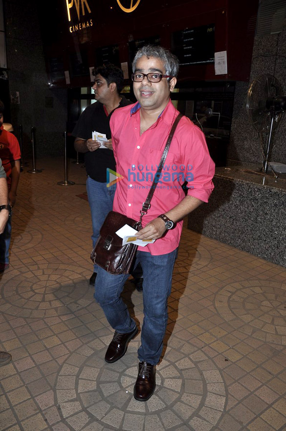 special screening of besharam 17