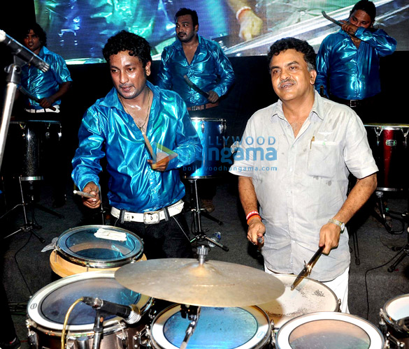 preety pinky perform at ekta navratri 2013 6
