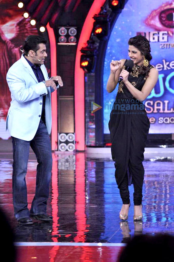 priyanka promotes krrish 3 on bigg boss 7 3