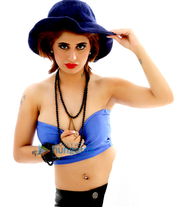 alisa khan 23