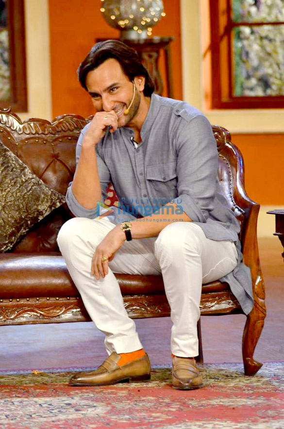 saif promotes bullett raja on comedy nights with kapil 3