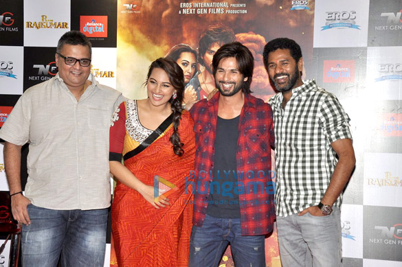 shahid sonakshi prabhu dheva unveil r rajkumar comic 5