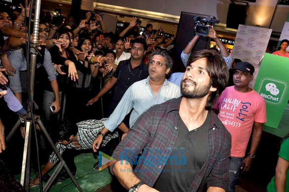 shahid sonakshi at the promotion of r rajkumar 9