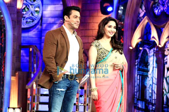 madhuri huma promote dedh ishqiya on bigg boss 7 12
