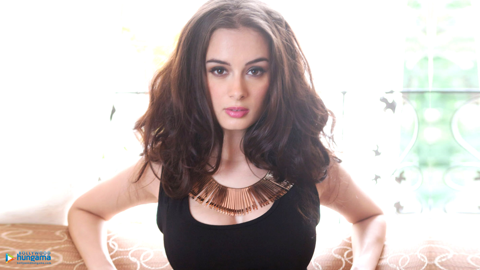 Evelyn Sharma
