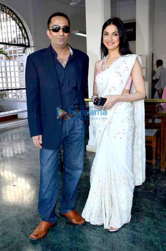 cast of yaariyan graces derby race 4