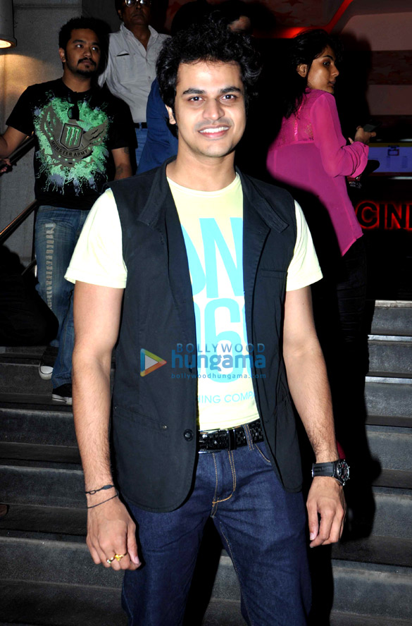 shekar adhyayan ariana buy movie tickets of heartless at a promotional event 15