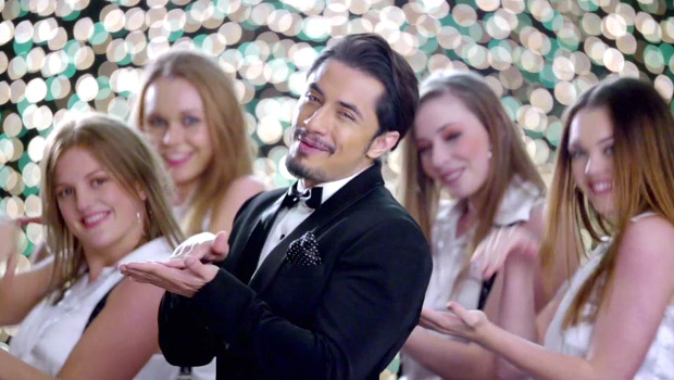 Making Of Title Song (Total Siyapaa)