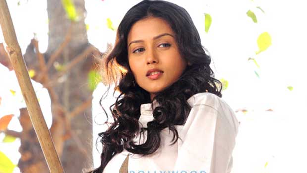 Title Song (Kaanchi…)