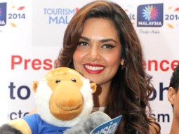 Esha Gupta Promotes ‘Malaysia’ Tourism