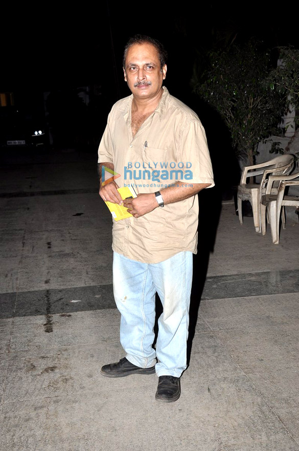 kangna hosts house warming bash queen success party 25