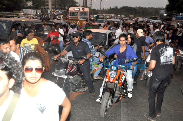 varun takes ekta for a bike ride to promote main tera hero 4