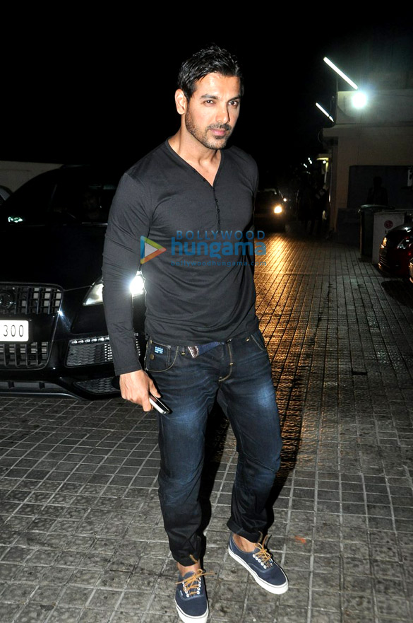 special screening of main tera hero 4