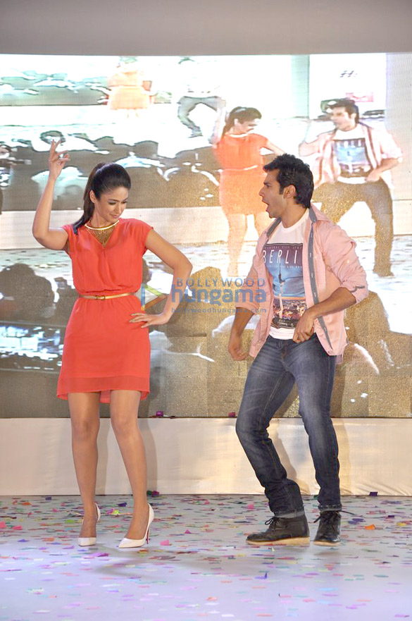 varun ileana launch pantaloons fashion friday 8