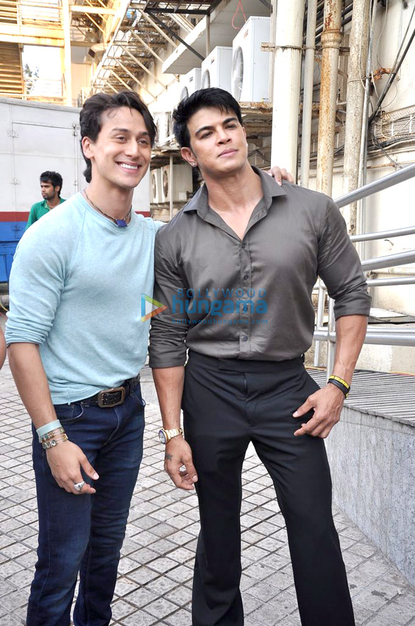 trailer launch of heropanti 16