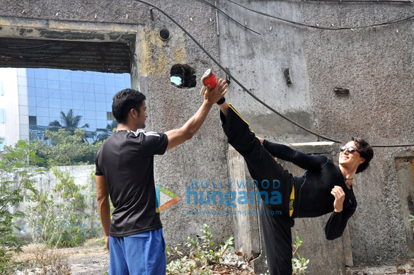 tiger shroff performs live action stunts to promote heropanti 11