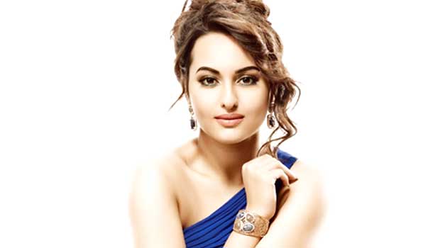 Sonakshi Sinha Exclusive Interview On Holiday Part 1