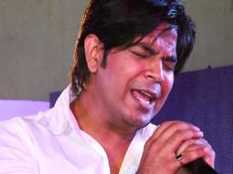 Ankit Tiwari Sings ‘Galliyan’ Song